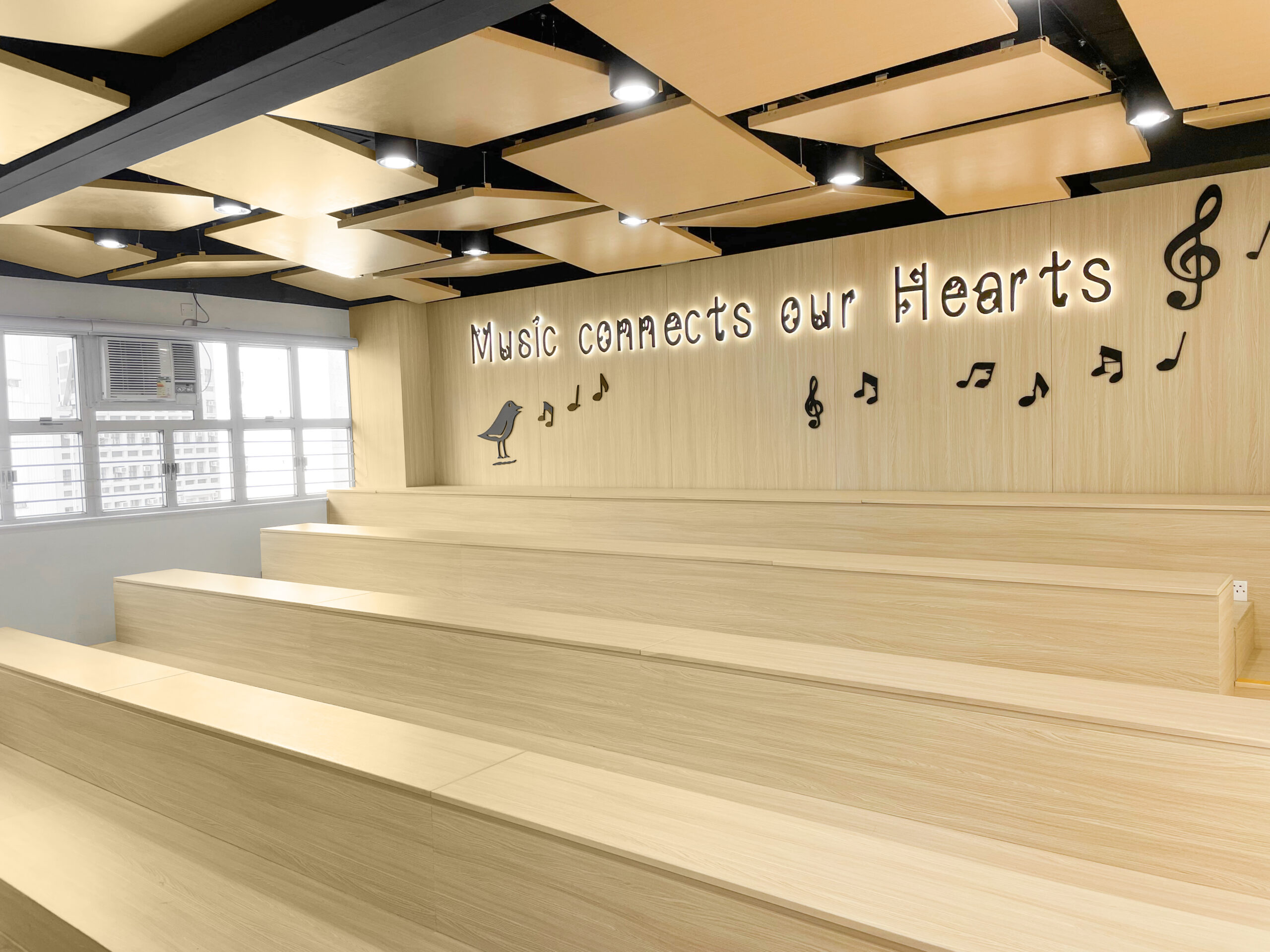 仁濟醫院羅陳楚思小學 - 音樂室3