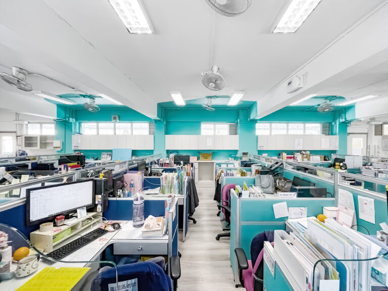 馬鞍山聖若瑟小學 教員室3